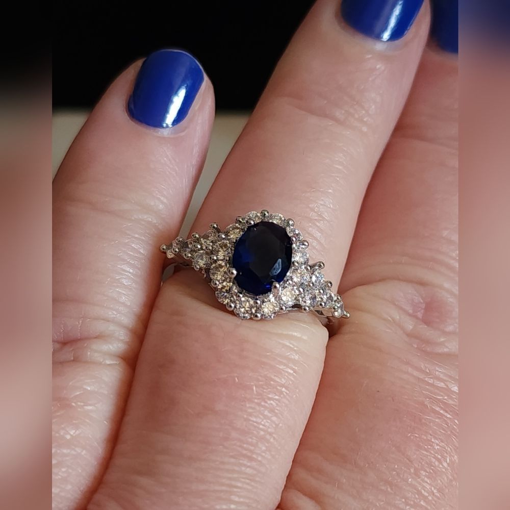BLUE OVAL SIDE ACCENTS RING - Picture 6 of 7